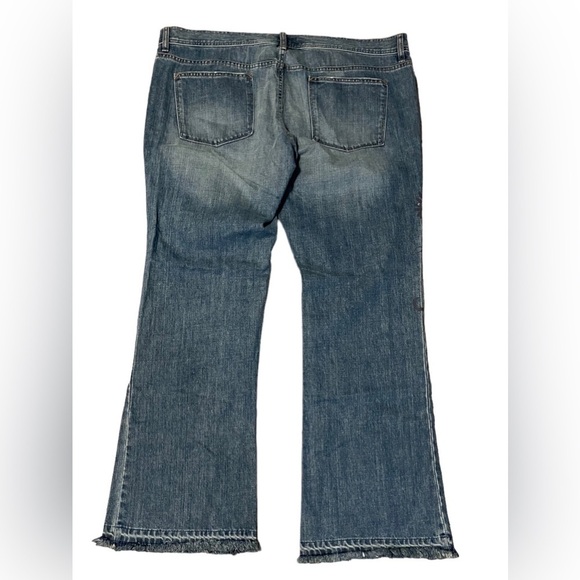 Old Navy Embellished Boot Cut Jeans NWT - Picture 2 of 3